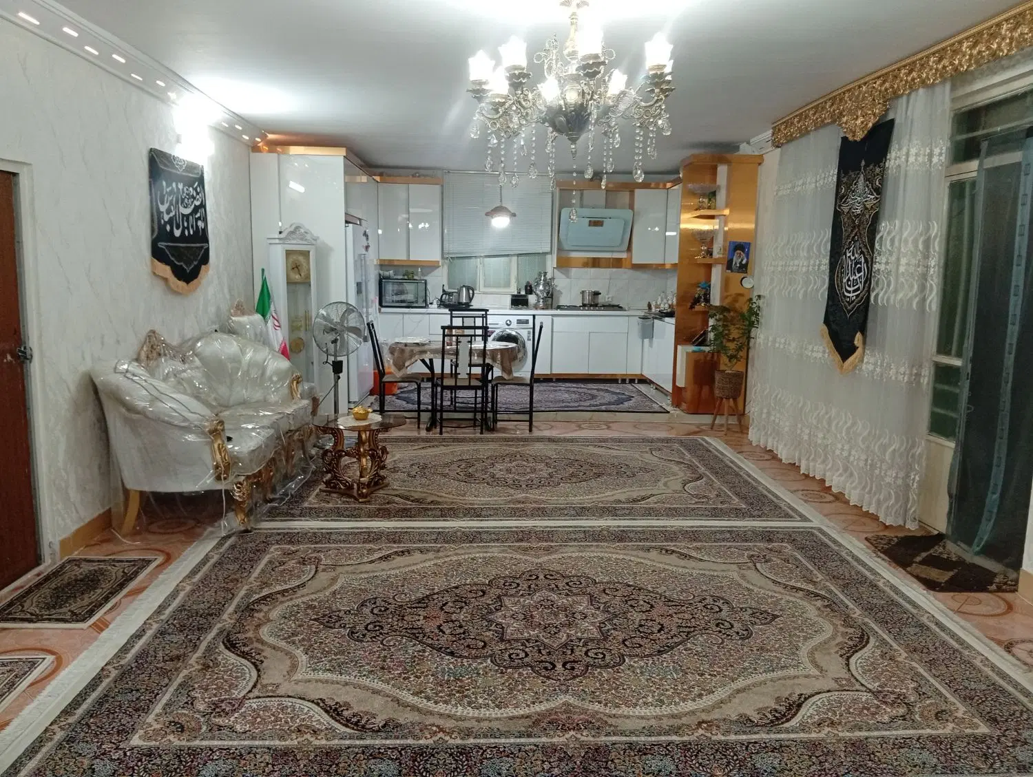 95متری هم کف باغچه بان