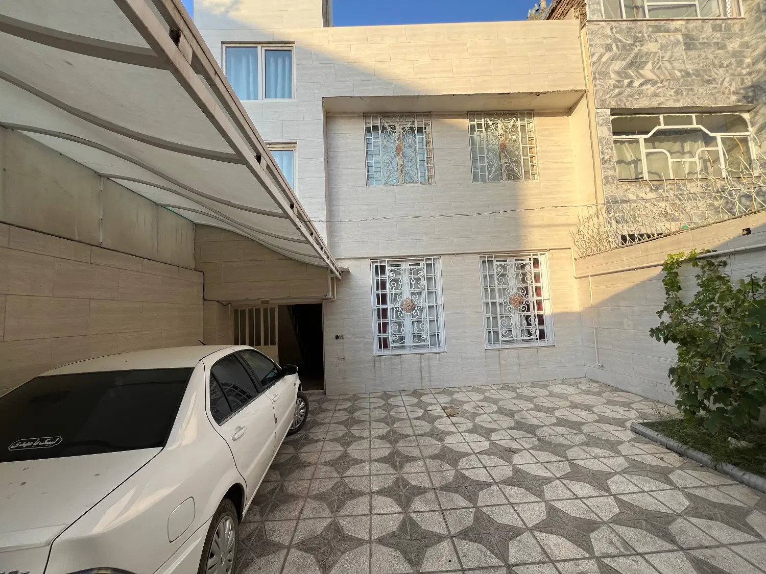 ویلایی دوطبقه کارمندان دوم