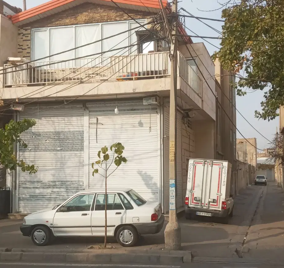 مغازه اجاره ای خوش جا در خیابان مجاهد