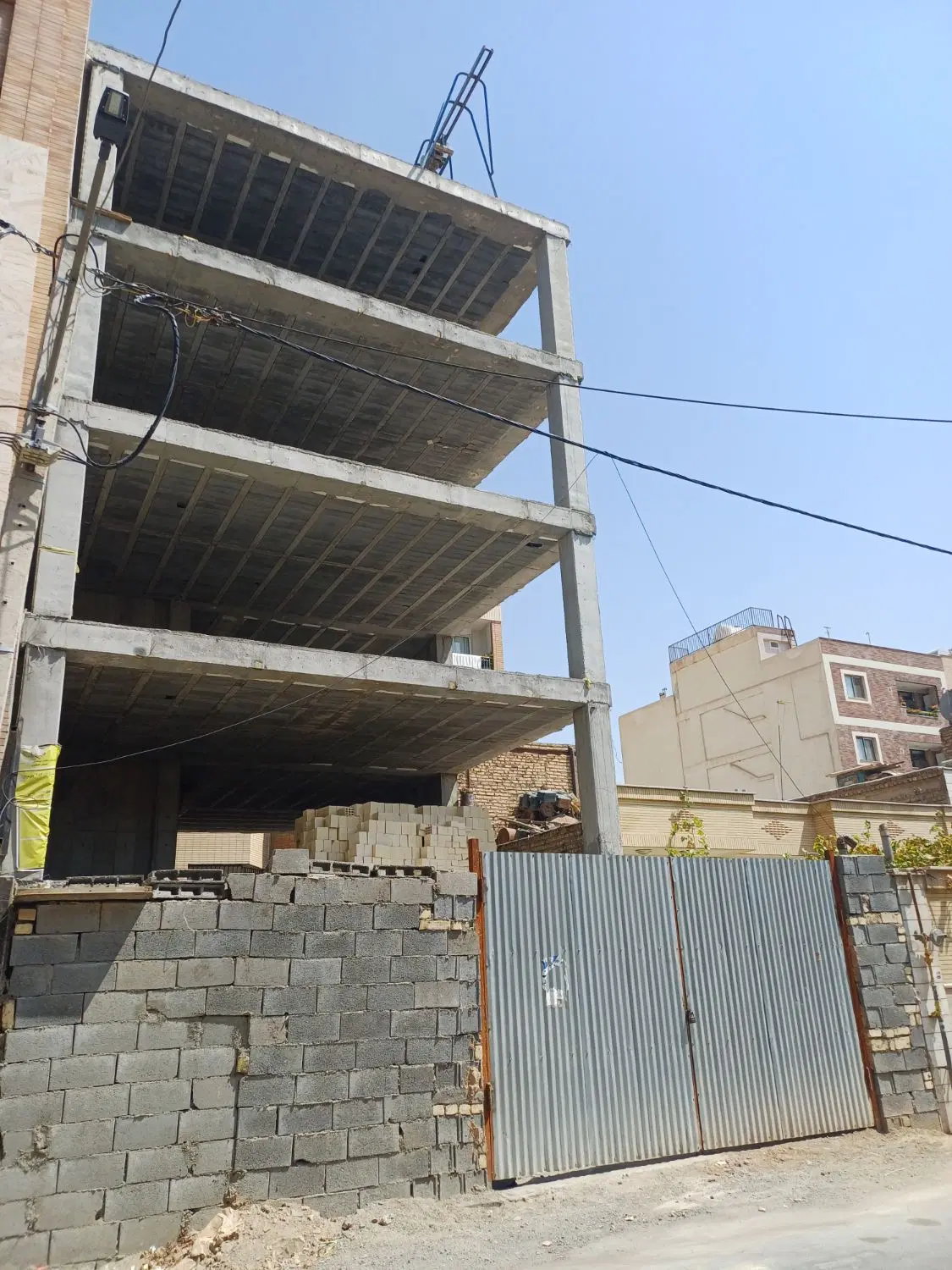 120مترآپارتمان پیش فروش