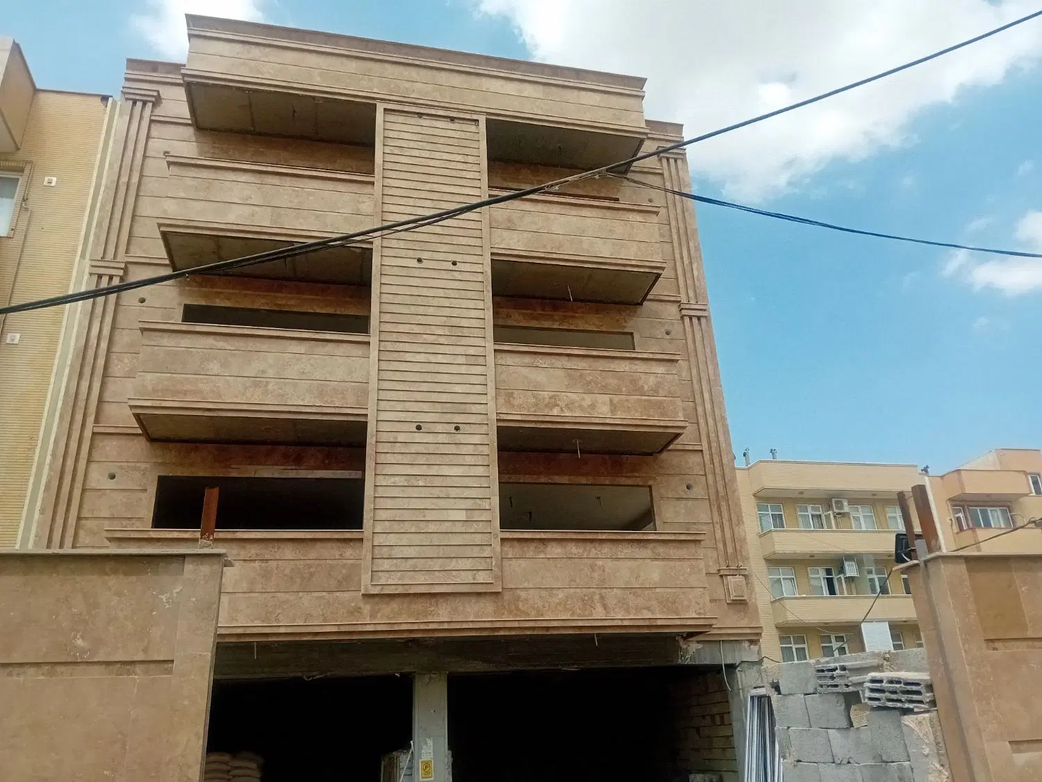 آپارتمان تک خواب ۸۴متر در پرند