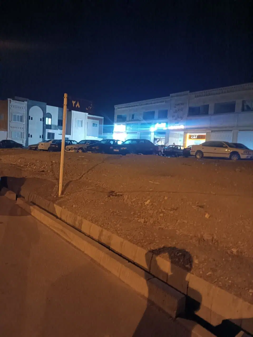 زمین سه نبش محله ۱۱ گلبهار