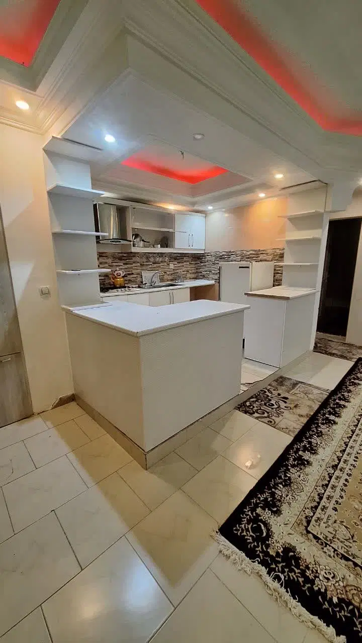 فروش آپارتمان گیلاوند حیاط دار
