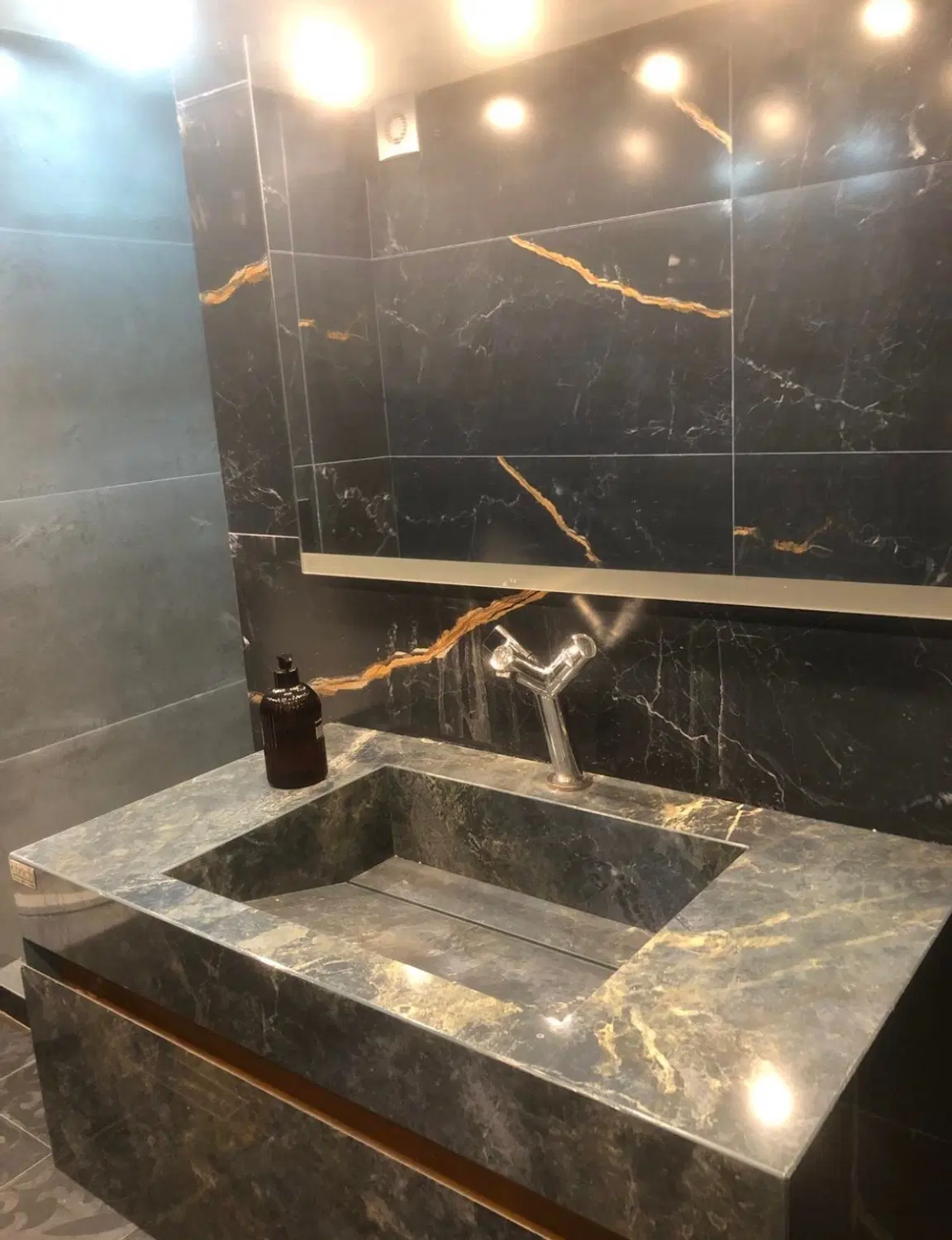 فروش ۱۱۵ متر دریان نو تکواحدی پارکینگ انباری