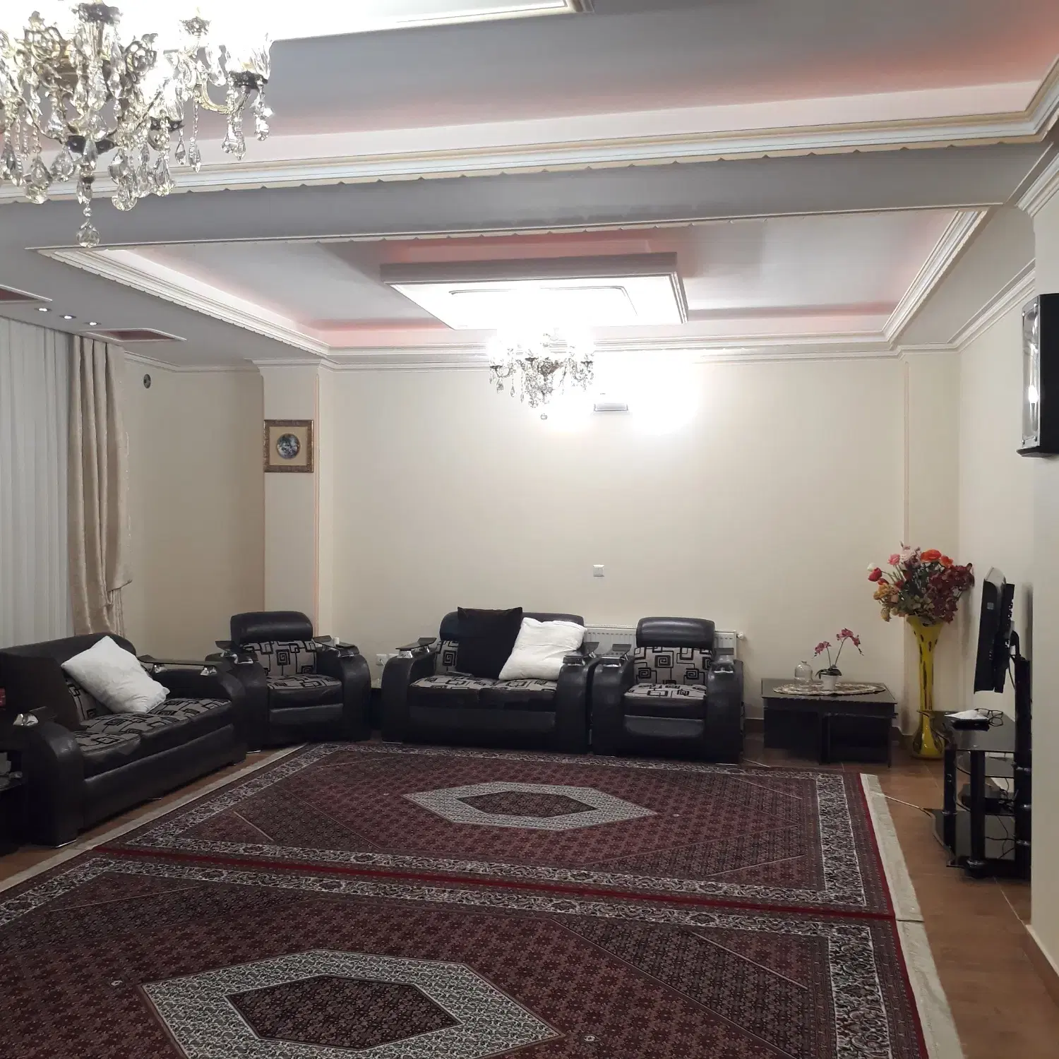 شخصی ساز ۱۳۰متر جنوبی گلشهر فاز۳