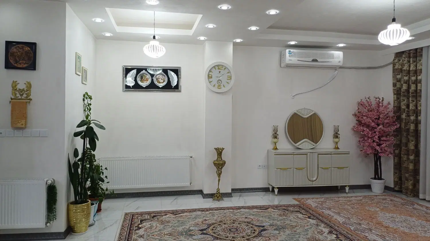 ساختمان فروشی واقع در مهدی آباد خ ۲۲ بهمن فجر ۴