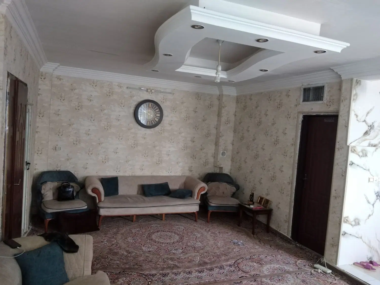 سر دونبش غرق نور