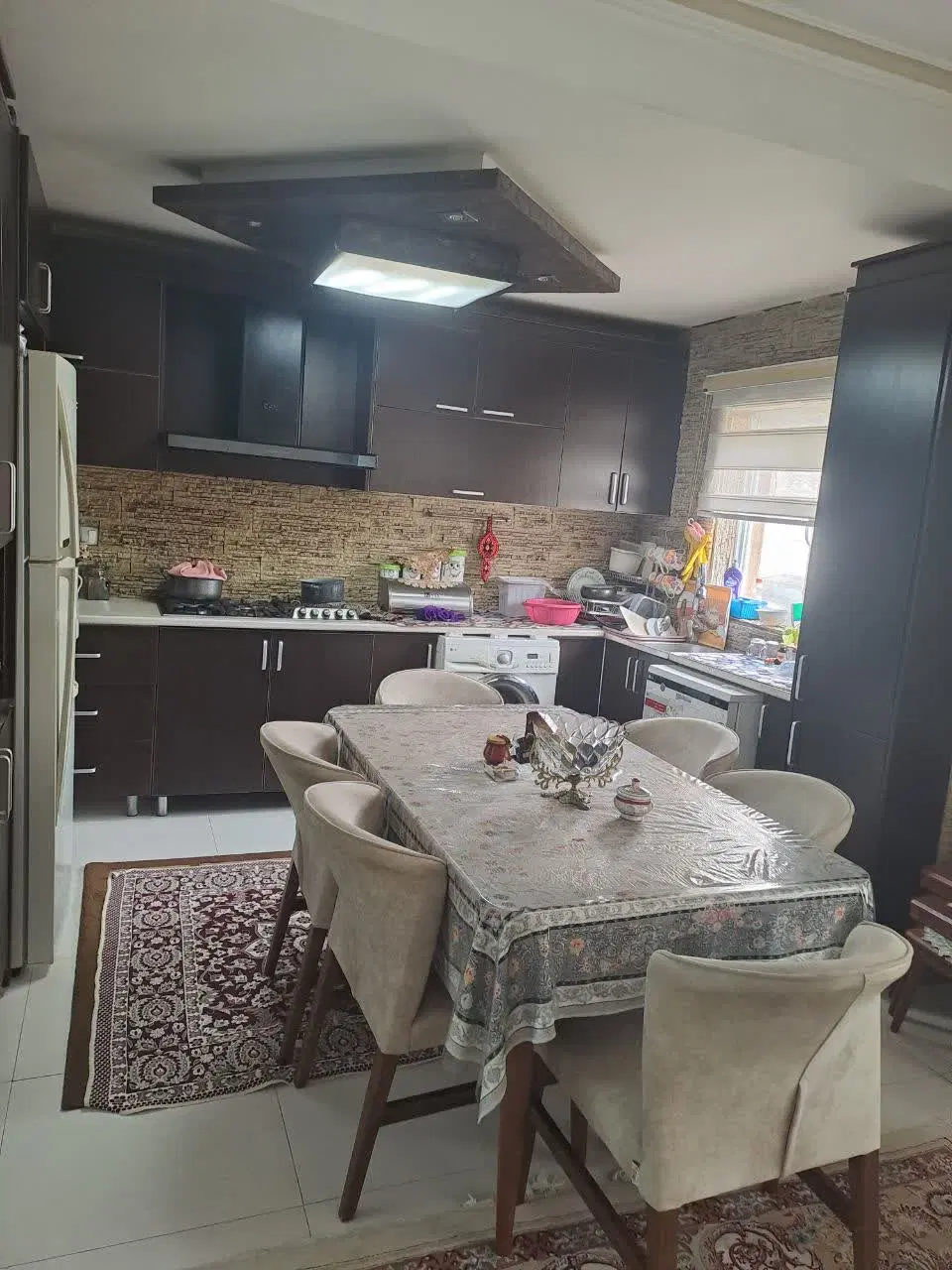 اپارتمان در چمران ۶