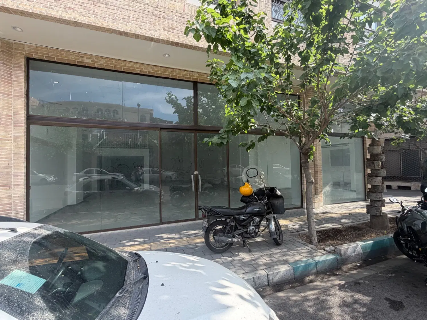 مغازه ۲۸۰ متر تجاری