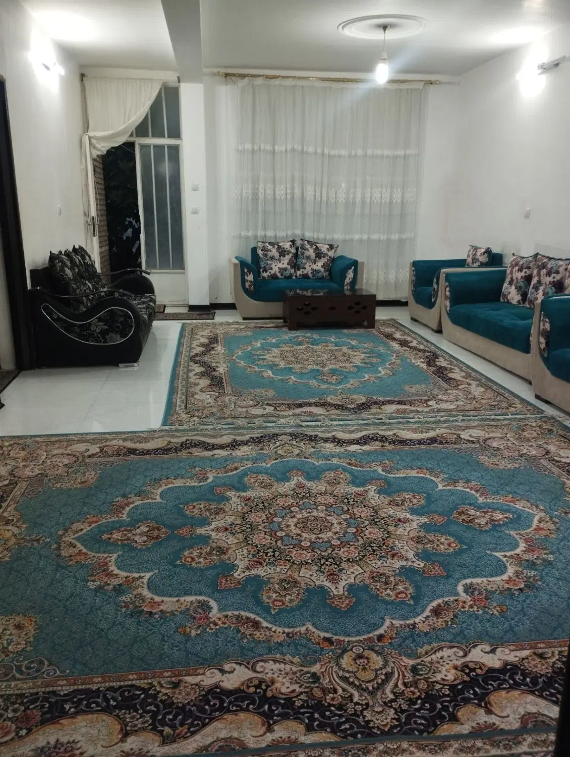 ویلایی. خیابان خواجو