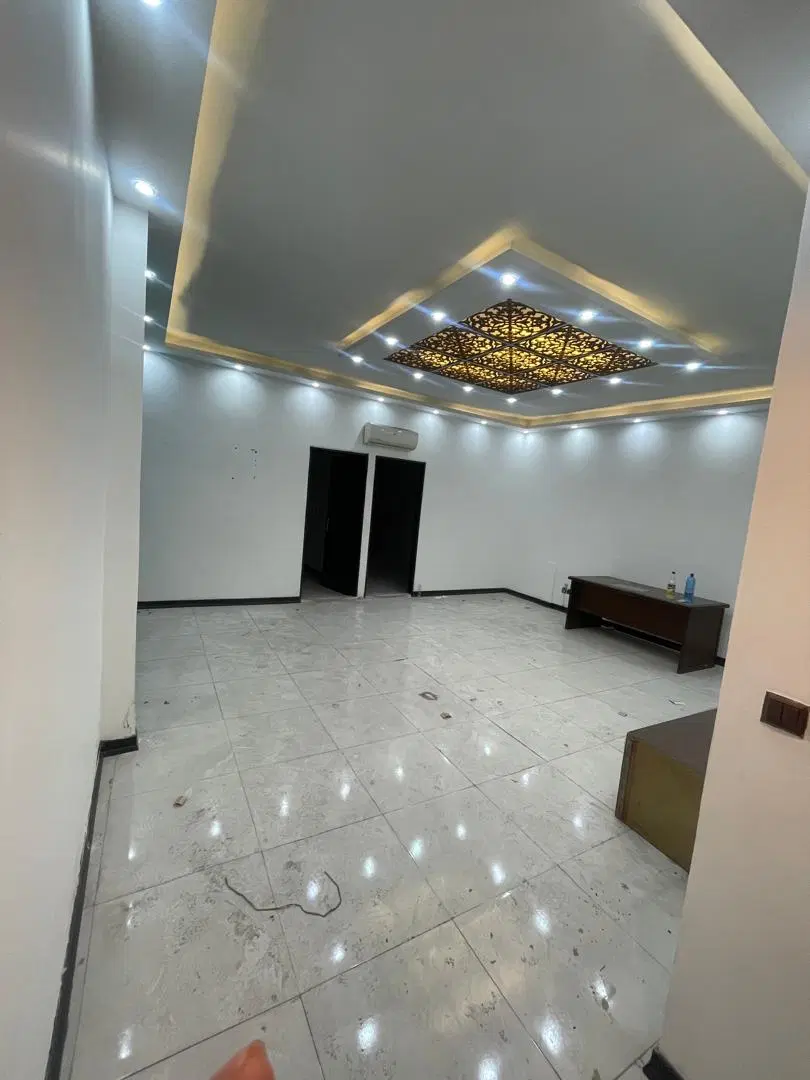 واحد83 متری دو خوابه برشریعتی