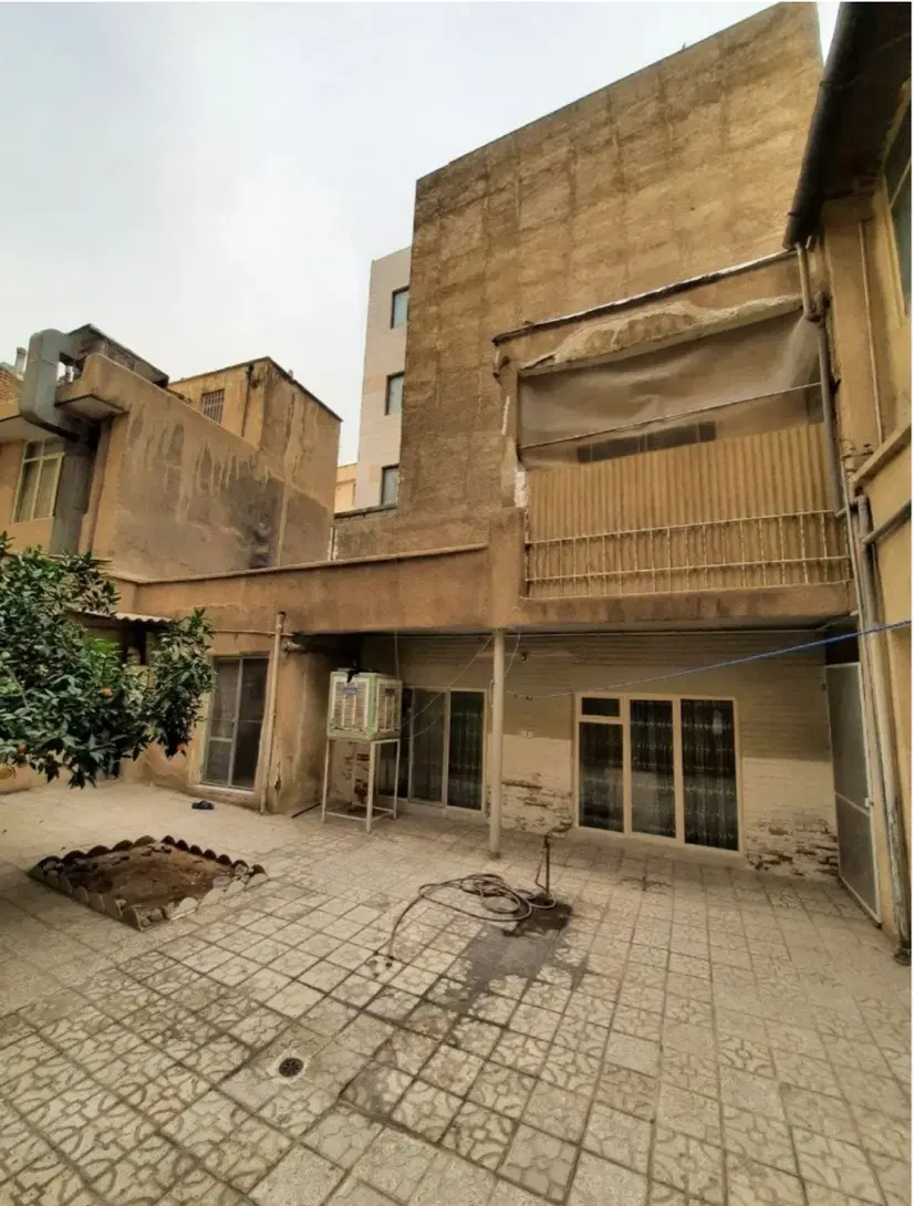 کلنگی ۱۲۰۰ متر بهترین جای فردوس غرب