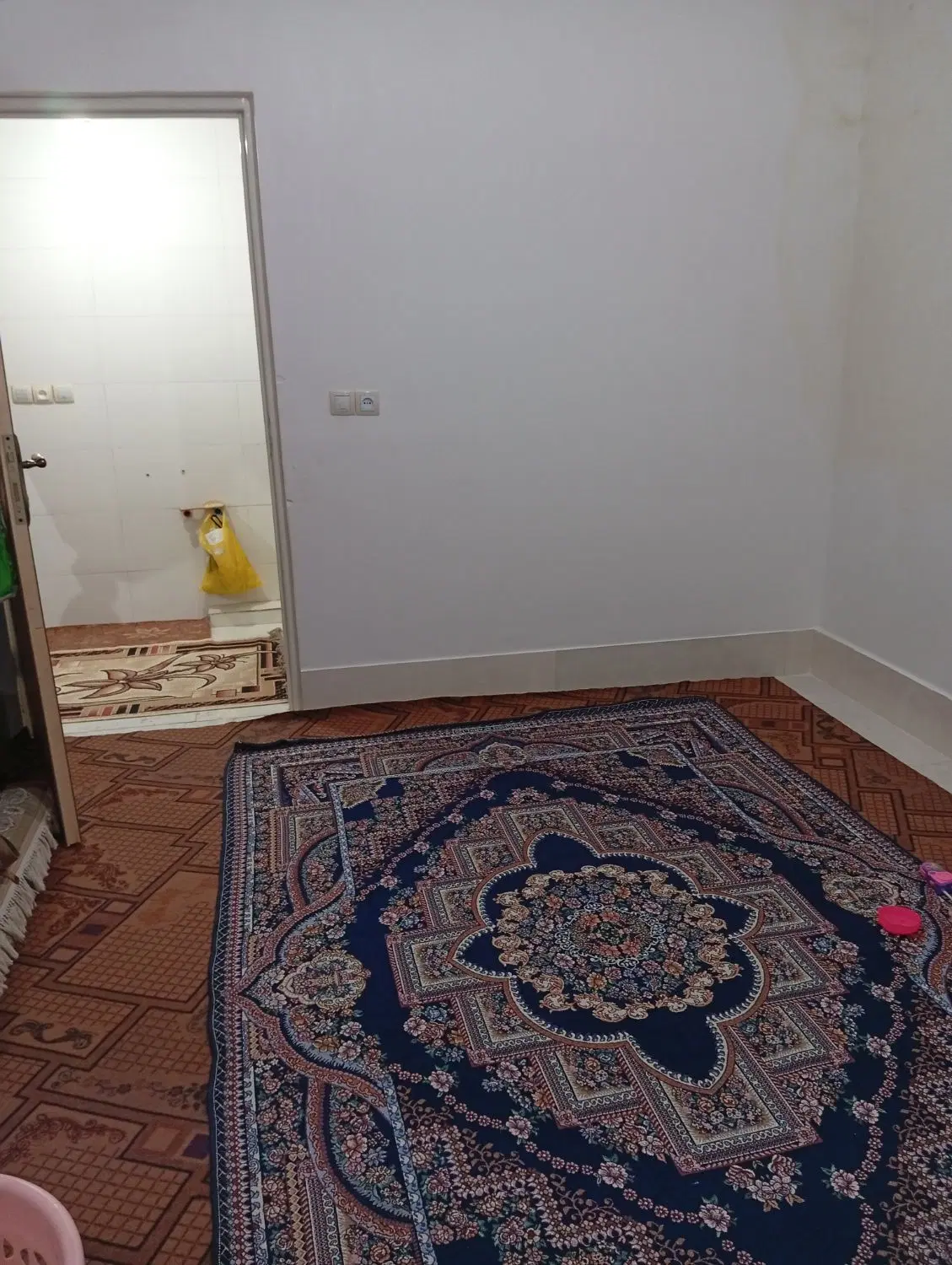 رهن و اجاره منزل کرونی طبقه دوم کوچه مخابرات