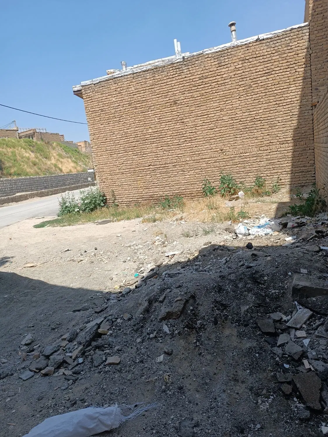 زمین مسکونی