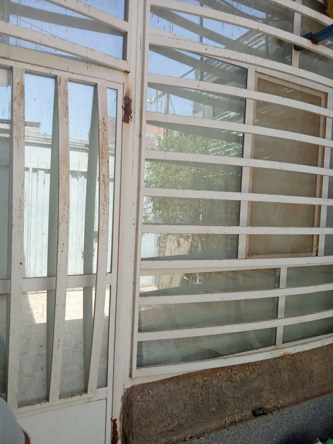 خانه نقلی حیاط دار شناژدارشرف اباد