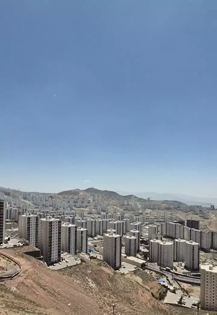 رهن کامل فاز۱۱  ۸۷متربام پردیس ویو دوطرف بدون مشرف