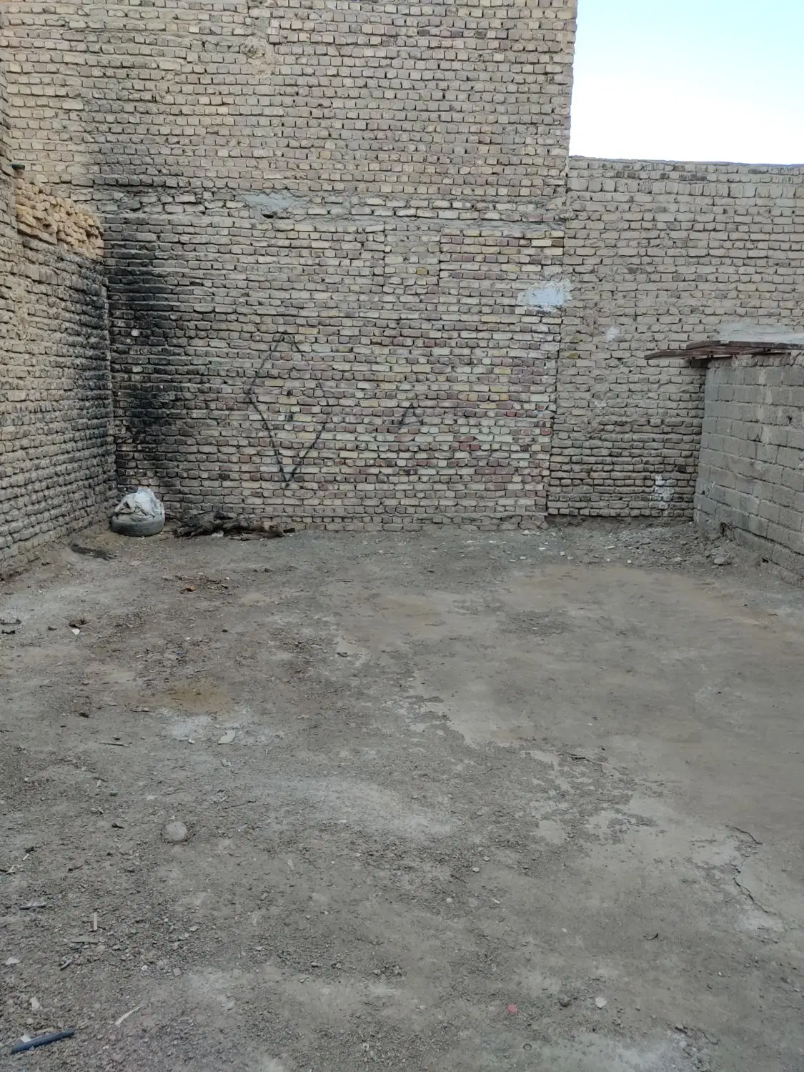 کارگاه (گاراژ )بزرگ