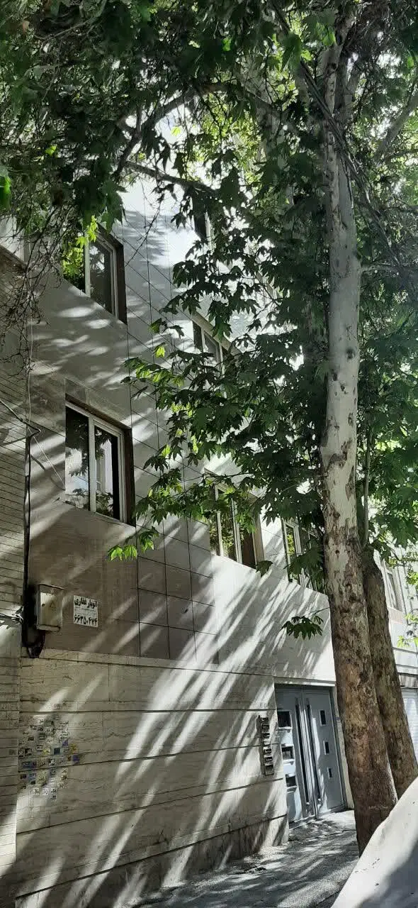آپارتمان ۳۷ متری جنب مترو بریانک