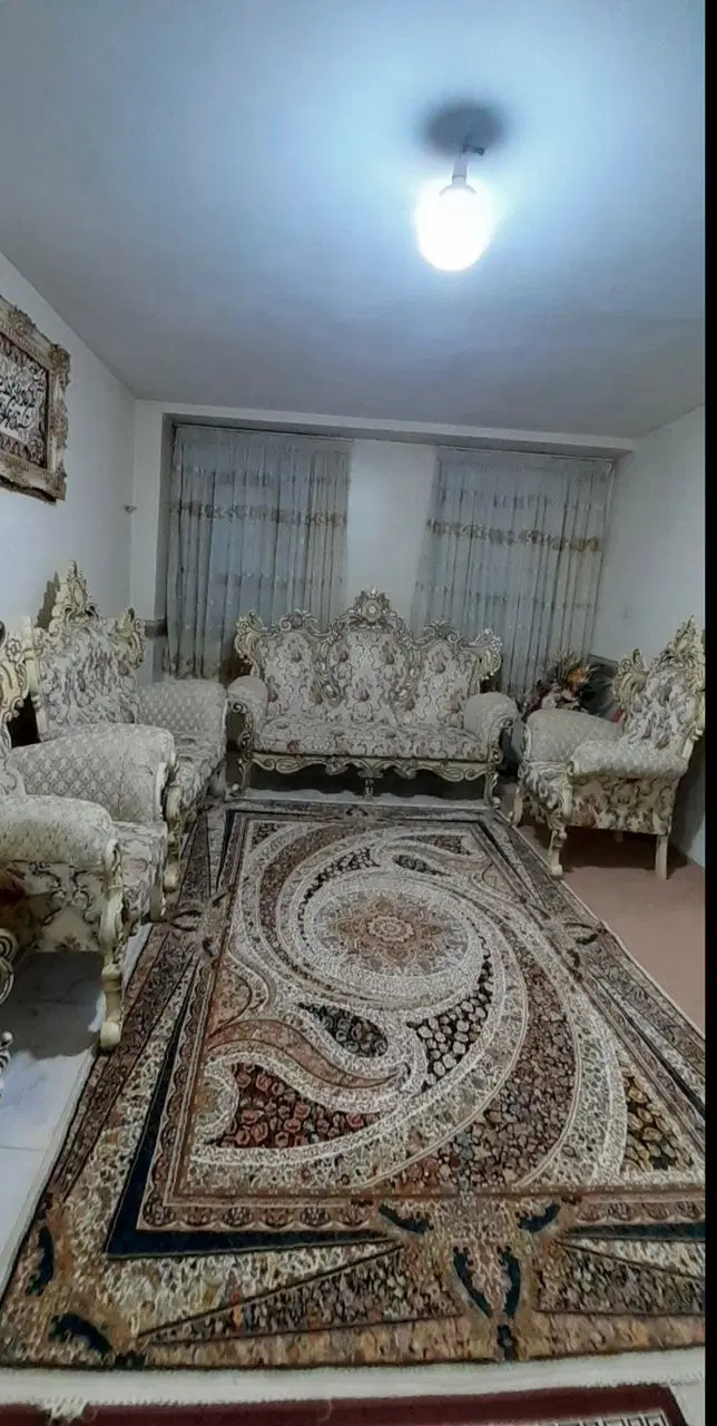 آپارتمان وام دار شیک و غرق در نور