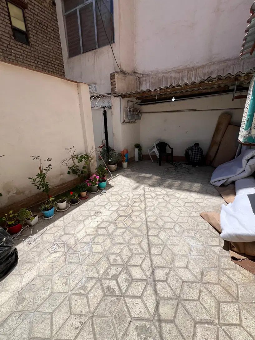 ۸۵متر،یک خواب(طرقبه)