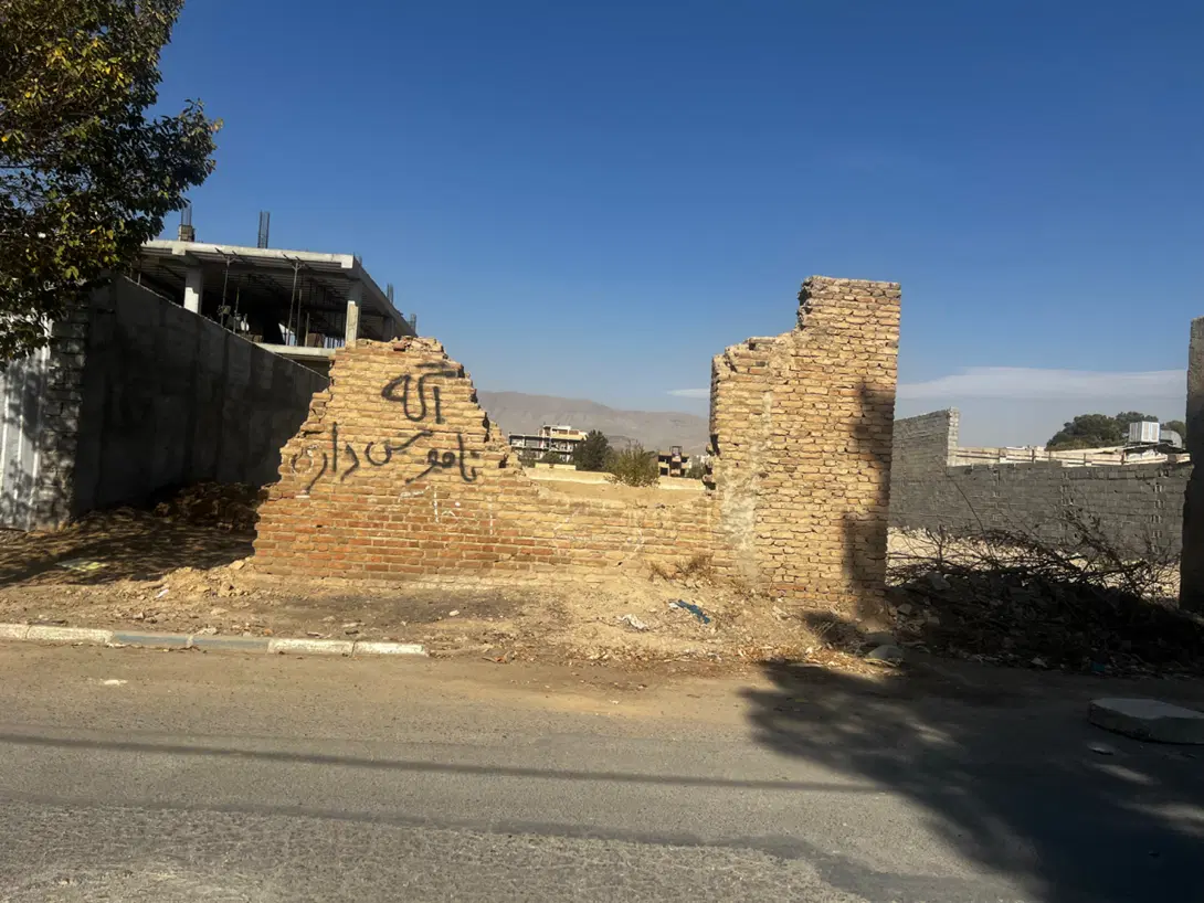 ۱۷۰۰ متر مسکونی سند شش دانگ کمالشهر