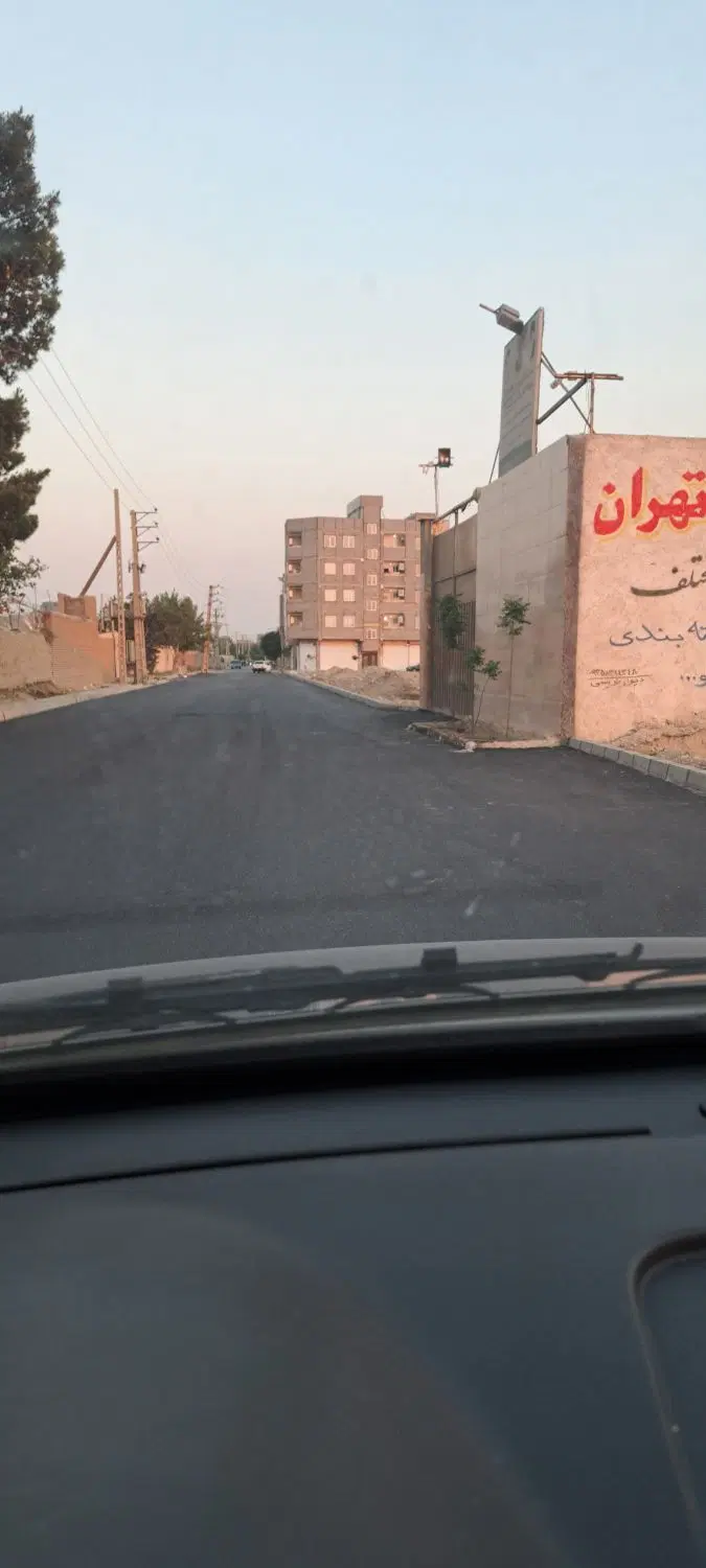 کارگاه تولیدی هزار متری با ۴۰۰ متر سوله