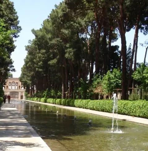 زمین مسکونی