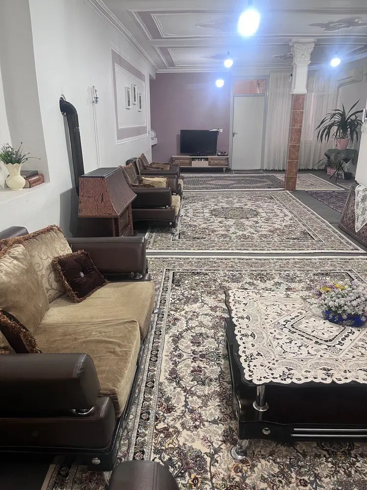 منزل دوطبقه