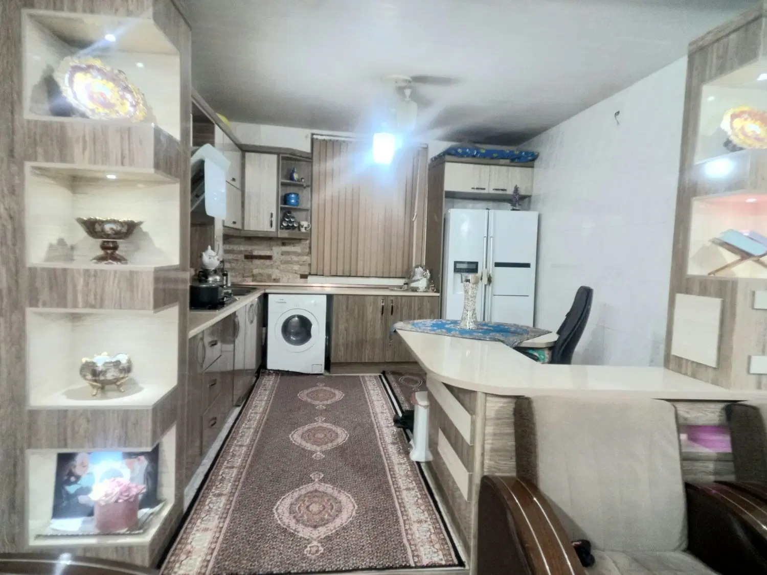 واحد اجاره ای خیابان  سعدی  طبقه دوم
