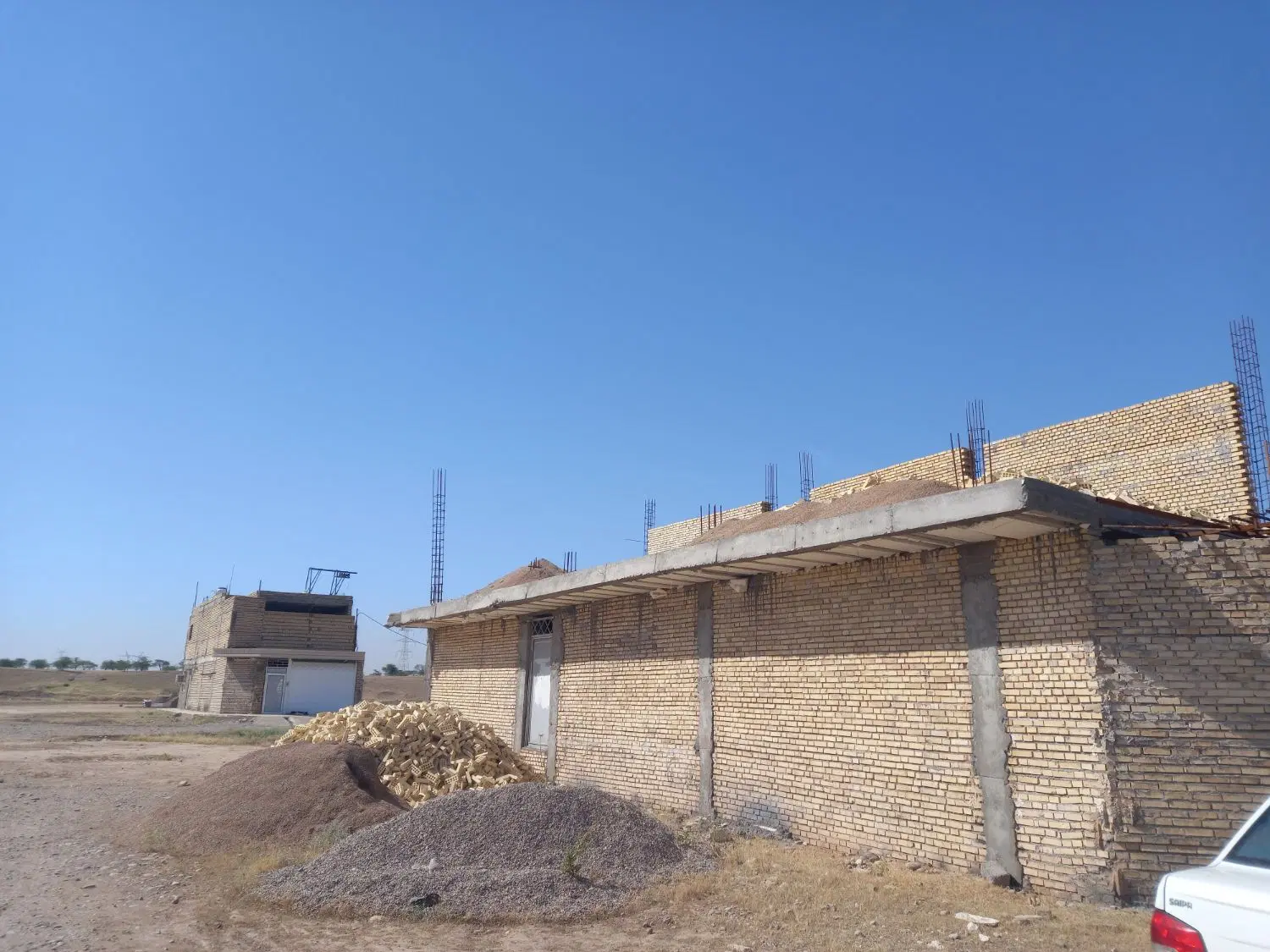 فروش ملک نیمه کاره زیباشهر