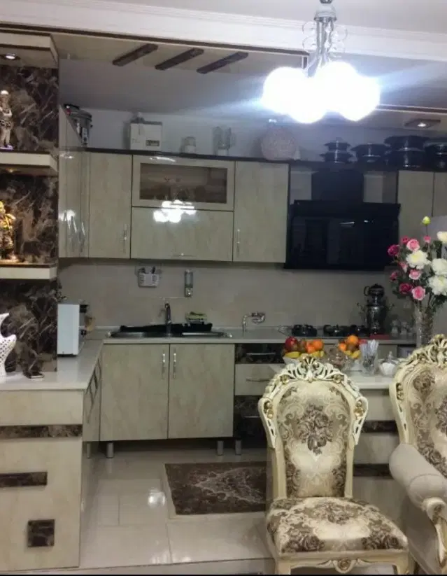 72 متر_ط4 با آسانسور پارکینگ. (عمارت 24 متری)