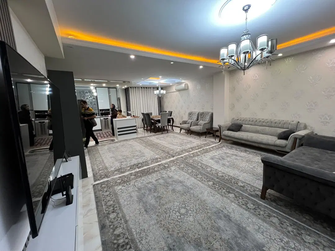 102متر. پارکینگ اختصاصی