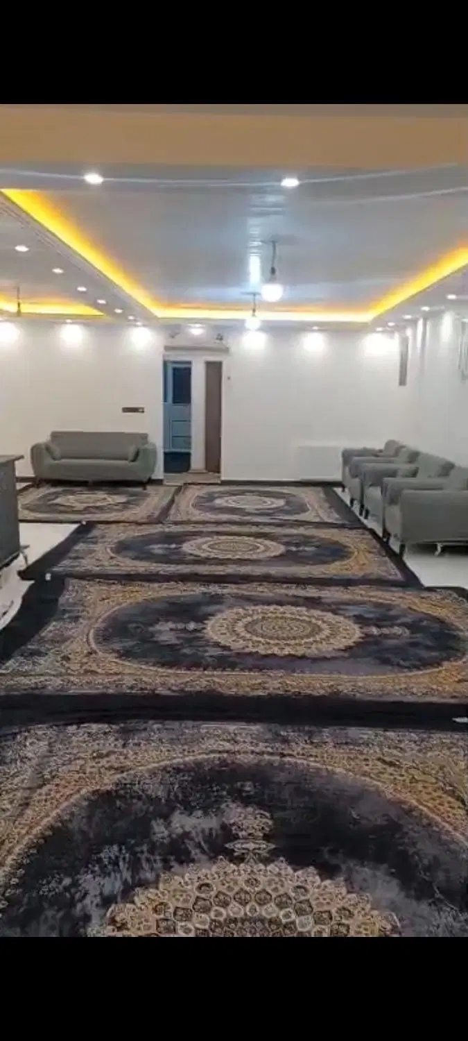با سلام یک واحدمسکونی ۱۲۰متری برافروش