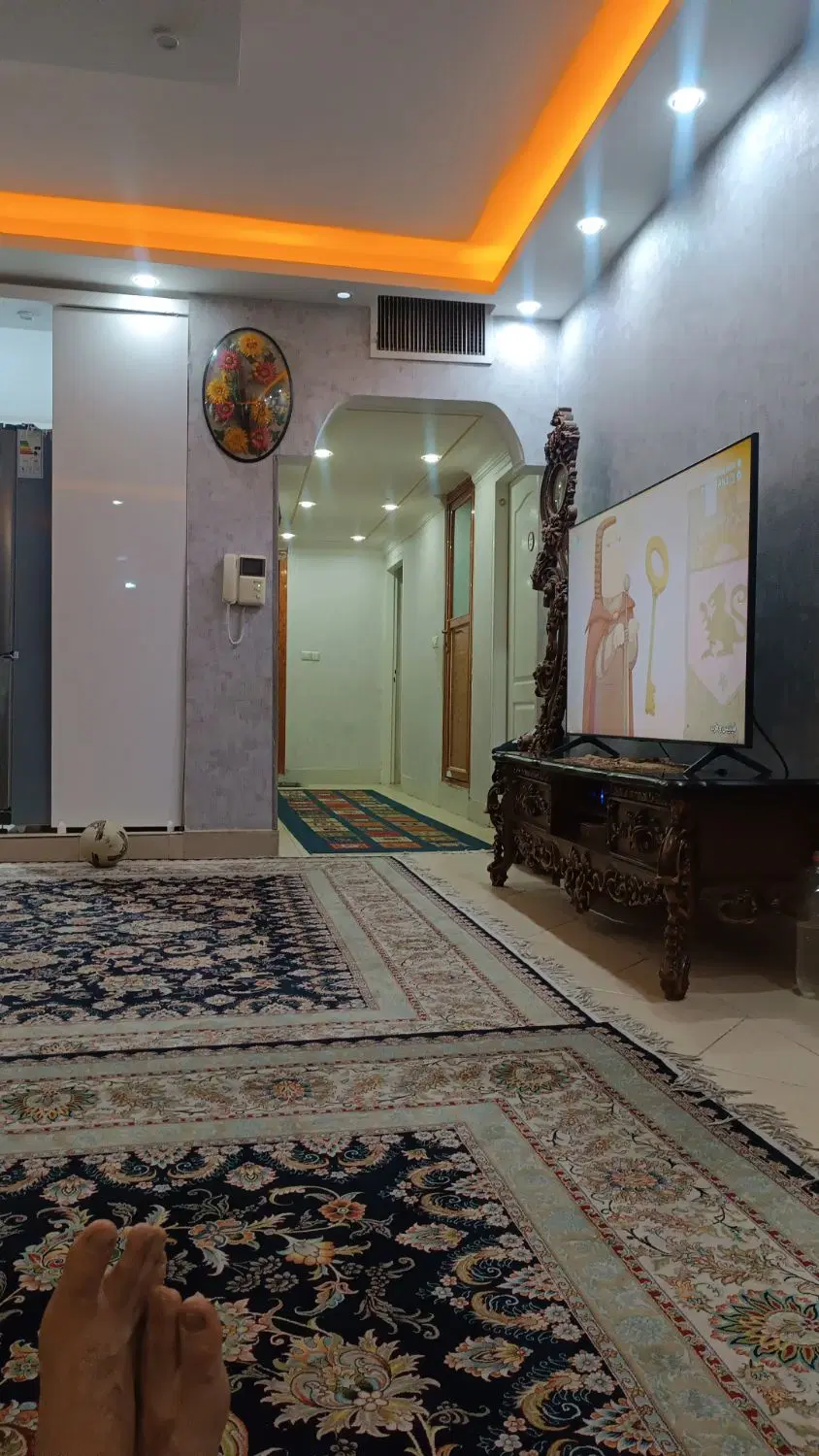 آپارتمان سه خوابه ۱۴۵ متری ۲۰ متری امام خمینی