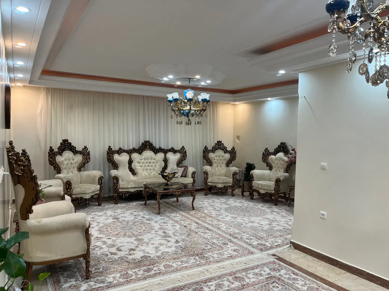 آپارتمان۹۵متر۲خواب تکواحدی خیابان عراقی نازی آباد