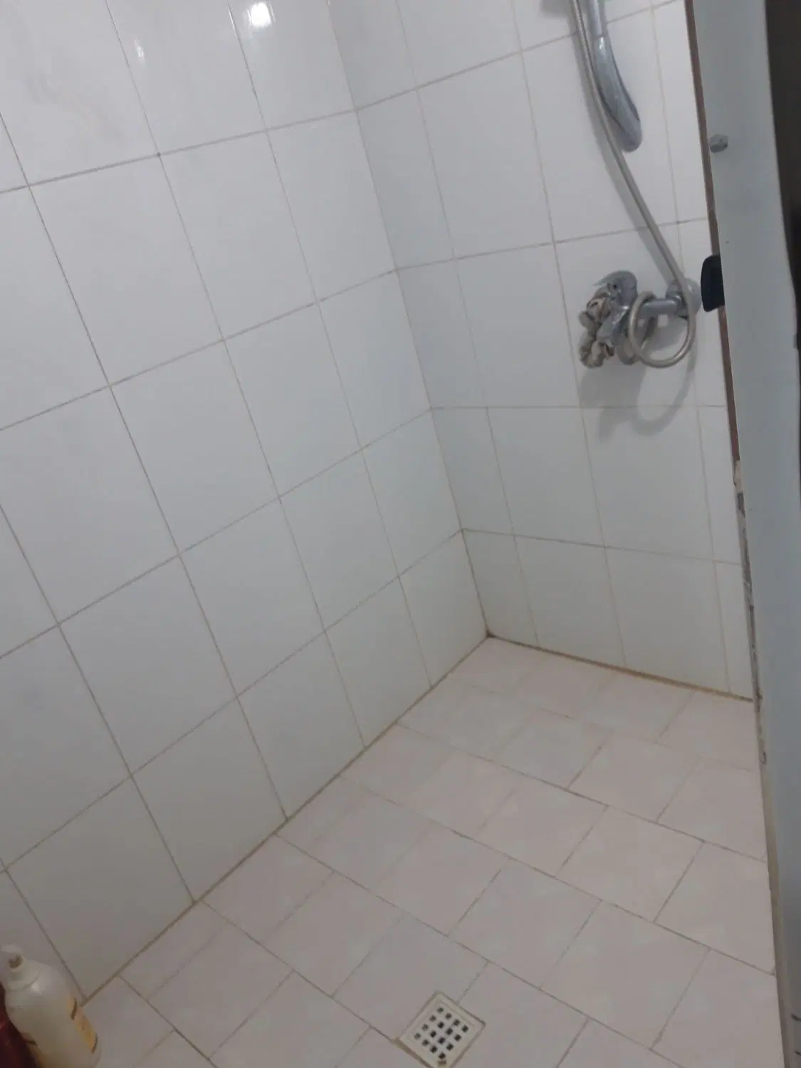 آپارتمان همکف ۷۰متری یک خواب شیک