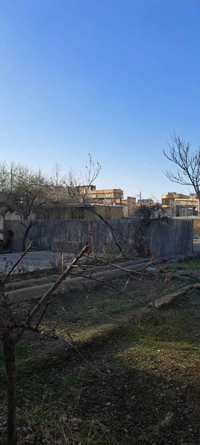 ملک ویلایی ۱۰۰۰ متری در حاشیه مرکز شاندیز