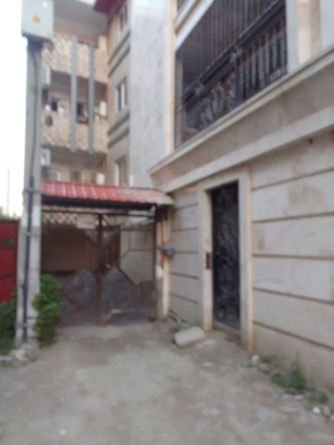 اپارتمان ۱۰۰متری