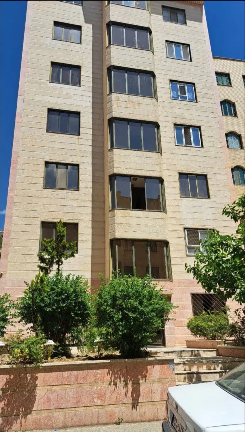 آپارتمان ۸۴ متری در خیابان پاسداران رودهن