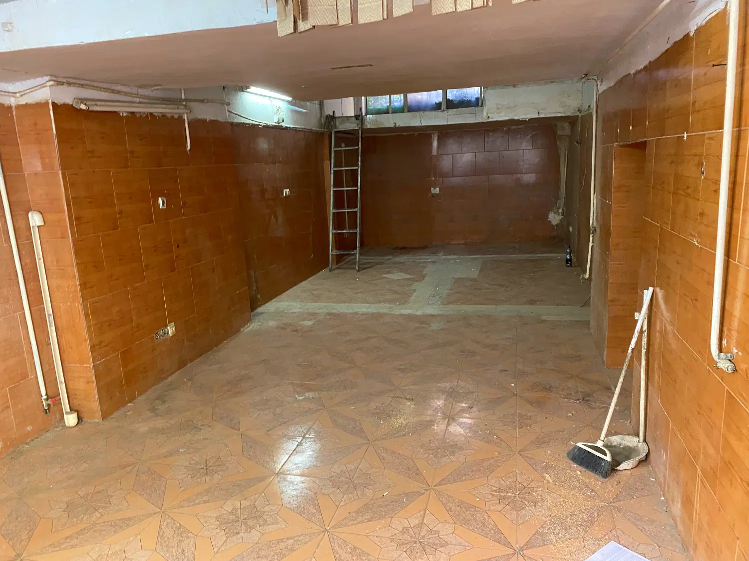 اجاره مغازه ۵۰ متری در خیابان شهدای ارامنه