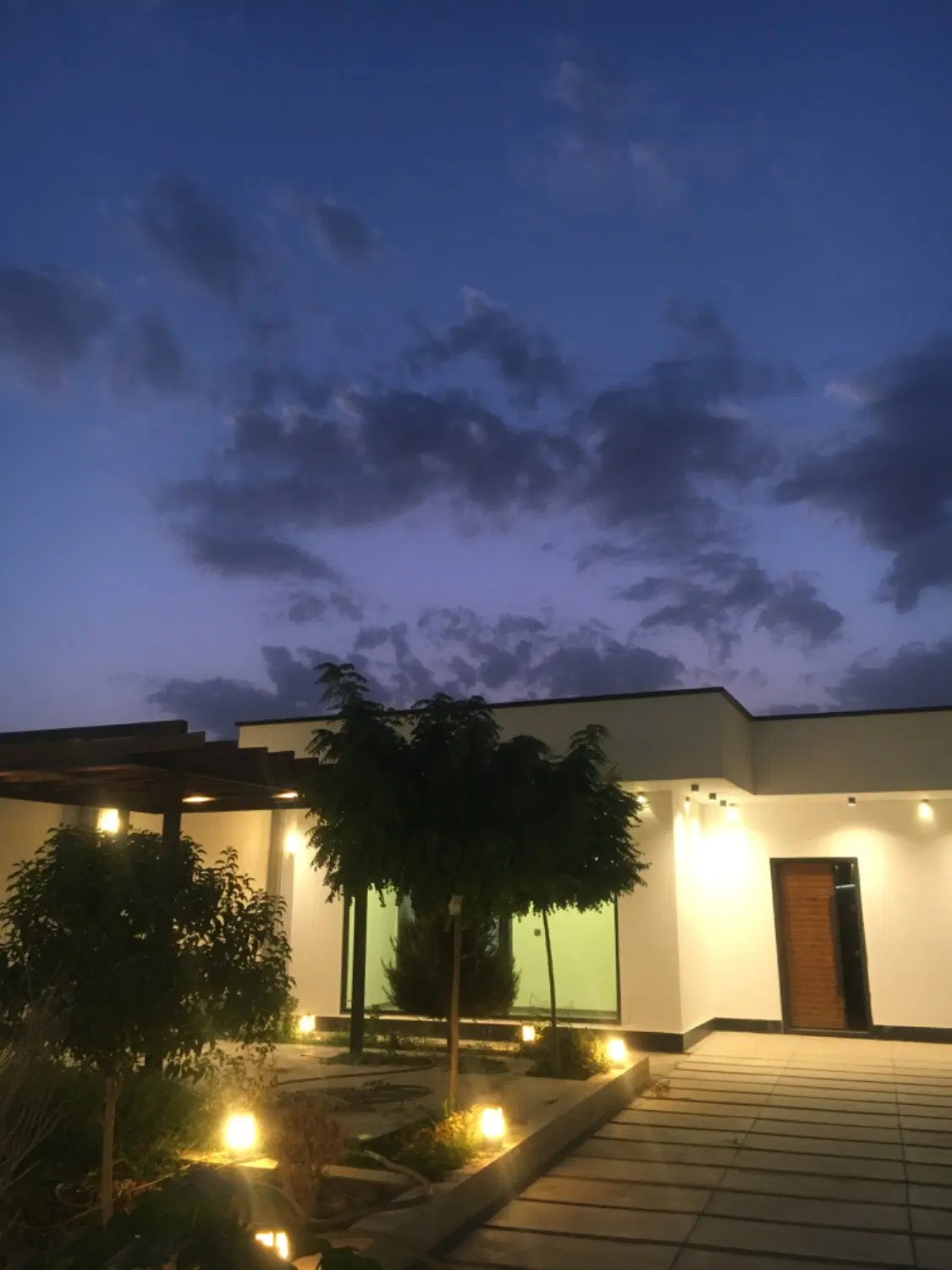 ۱۰۸ متر ۲ خواب شکیل روبه آفتاب