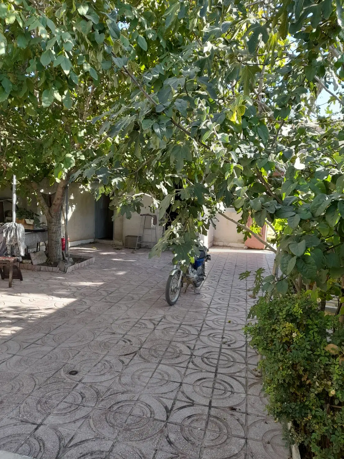 منزل مسکونی باکلیه امکانات