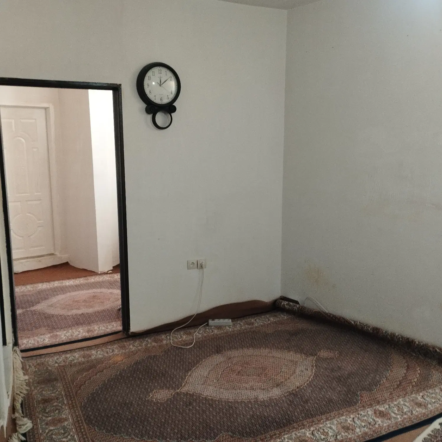 واحد 55متری خیابان عباسی