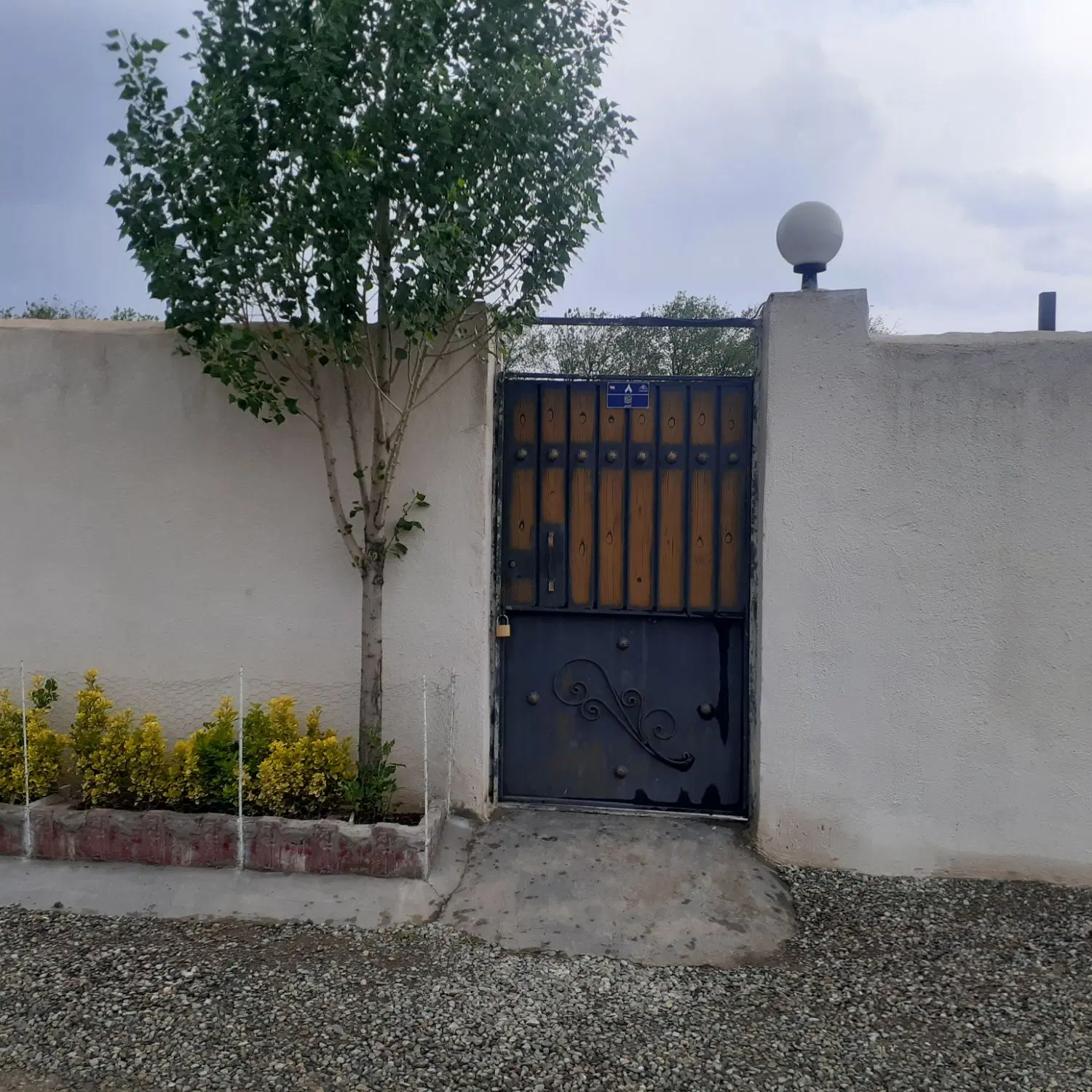 زمین مسکونی 80 متری چهار دیواری کوهسار کردان