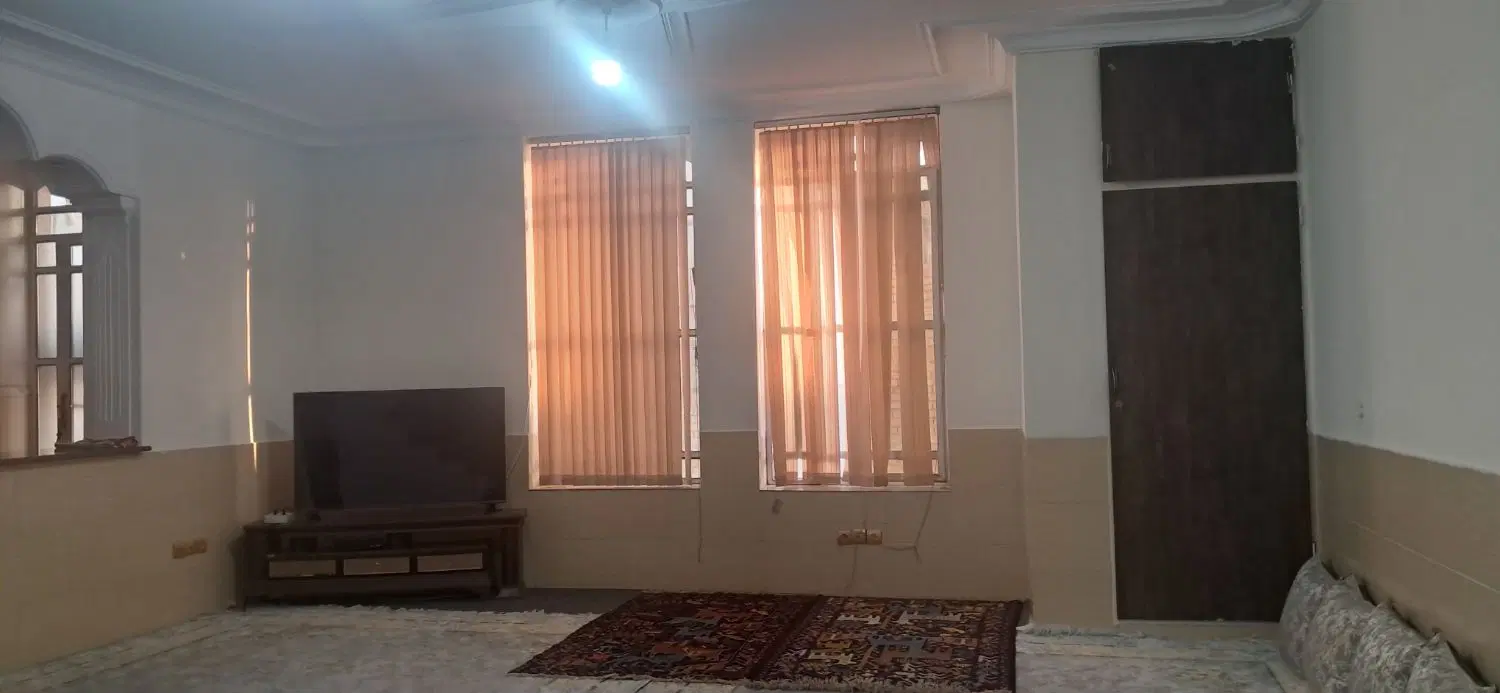 تک واحدی ۱۷۵ متری