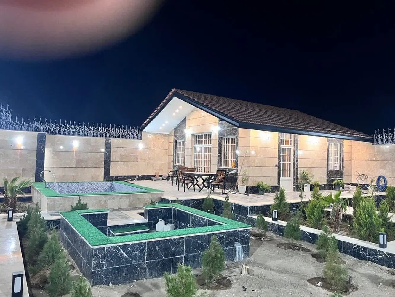 باغ تکمیل 400متری زیار