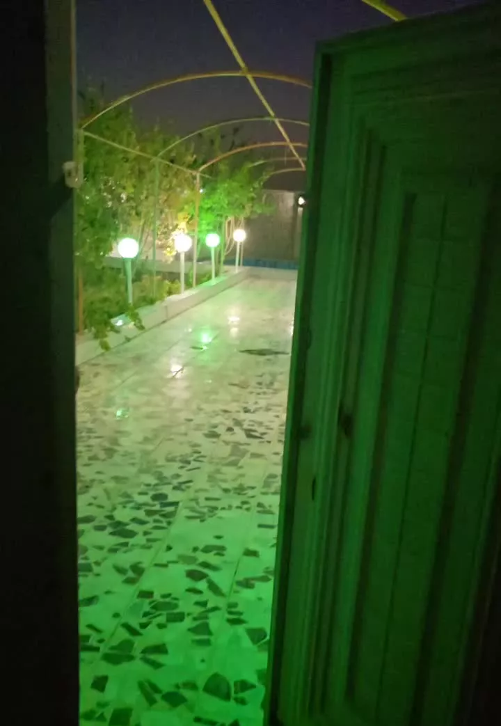 باغ ۷۰۰ متری محدوده ابریشم