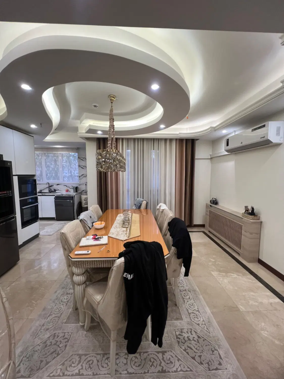 130 متر * 3 خواب * فول امکانات