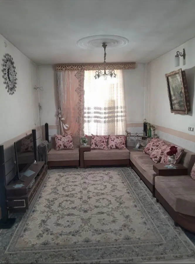 خانه ویلایی ۱۲۰ متری دو طبقه روی پارکینگ