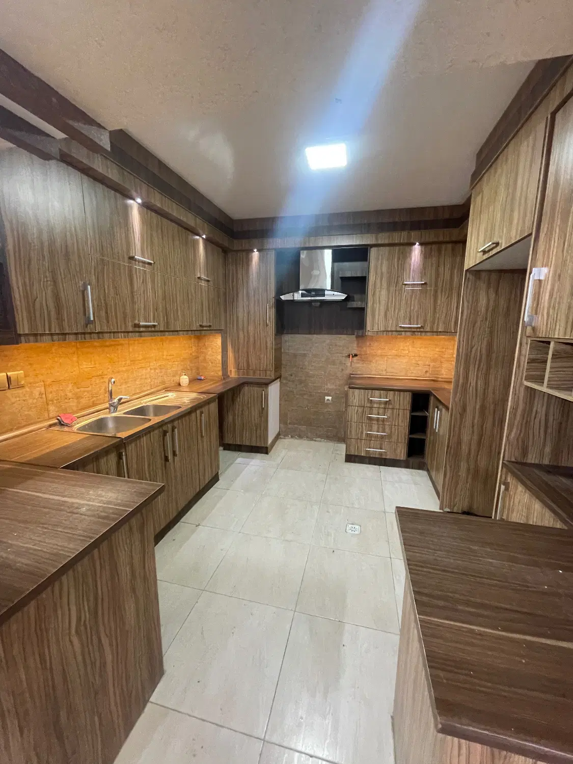 اجاره آپارتمان 115متر_2خواب_شیک جنوبی_خ ابوالحسنی